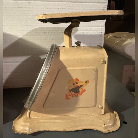 Vintage Wm Enders Oak Leaf Kitchen Baby Scale 24 Pounds Made In USA Walden NY - Picture 4 of 6